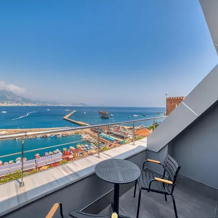 Numa Port فندق