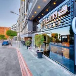 Numa Port Hotel 4*