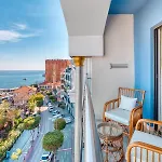 Numa Port Hotel