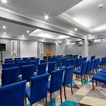 Numa Port Hotel 4*