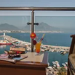 Numa Port Hotel 4*