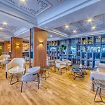 Numa Port 4*