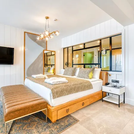 Szálloda Numa Port 4*