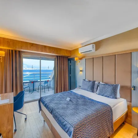 Numa Port 4*