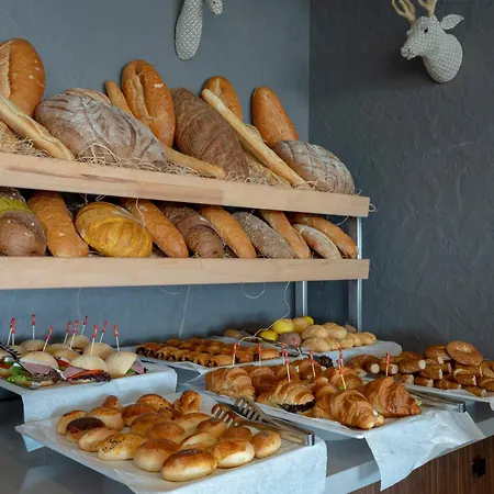 מלון Numa Port 4*