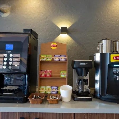 מלון Numa Port 4*