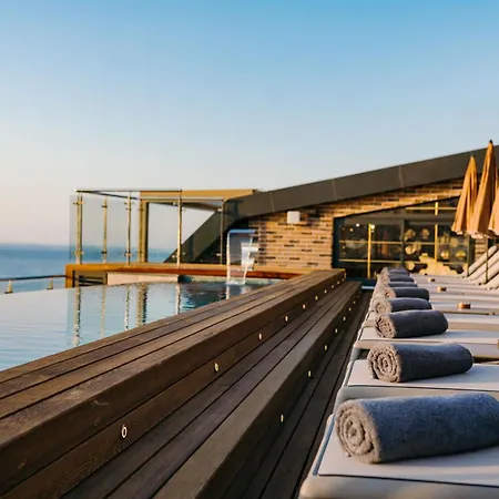 Hotel Numa Port 4*