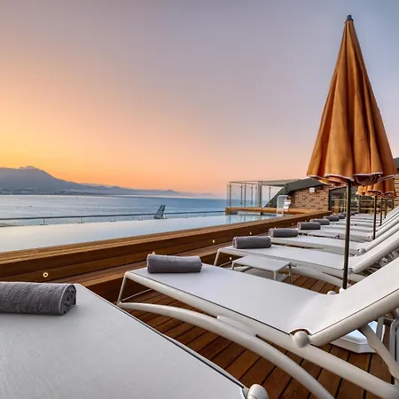 Numa Port Hotel 4*